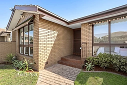 2/17 Mackay Avenue, Glen Huntly