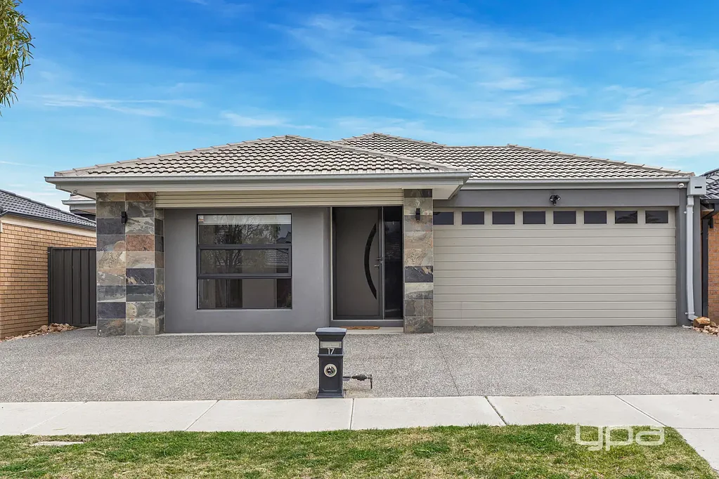 SPACIOUS 4-BEDROOM FAMILY HOME IN PRIME HARKNESS LOCATION