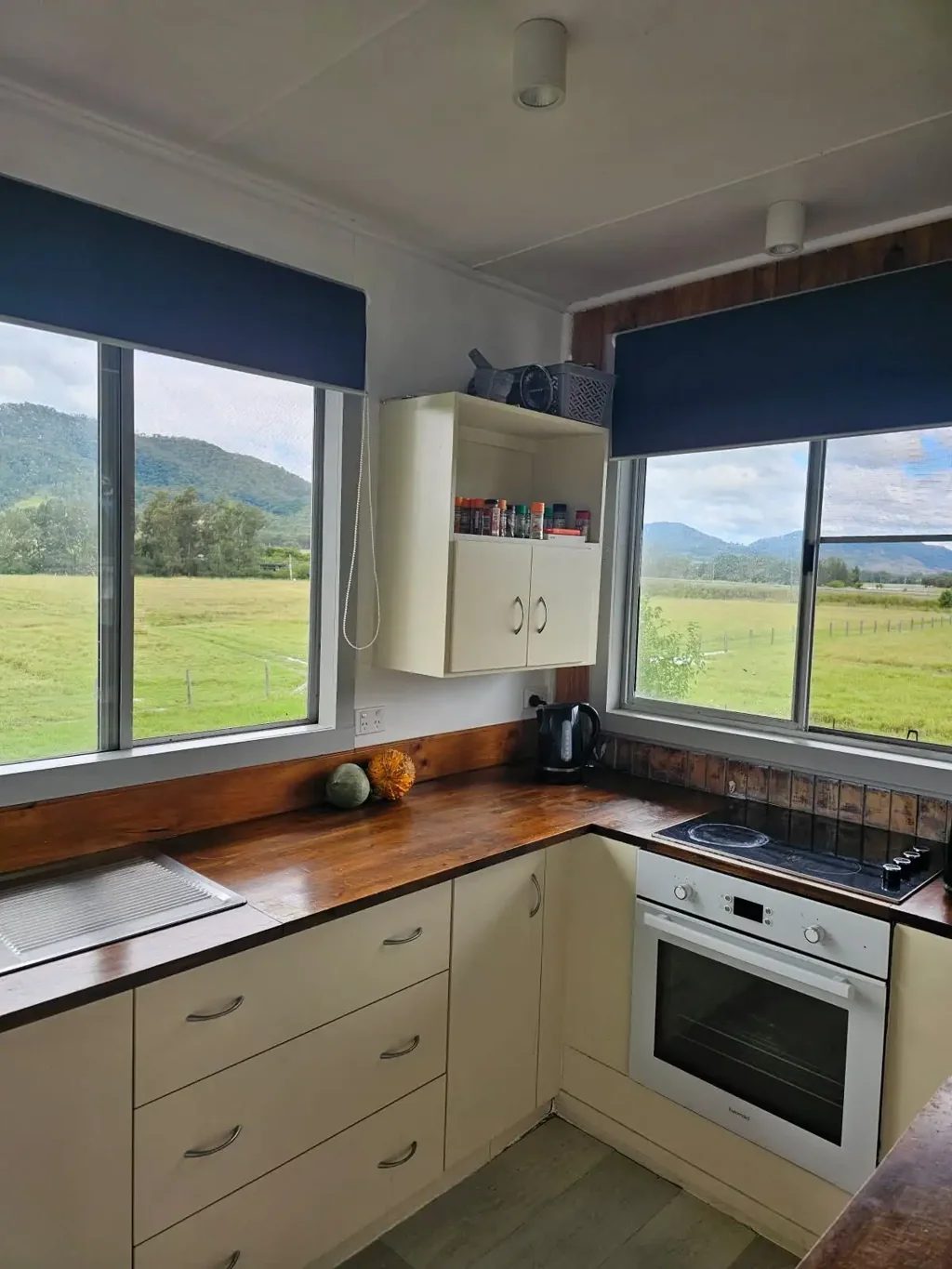 Spacious 3-Bedroom Home on 18 Acres with river frontage
