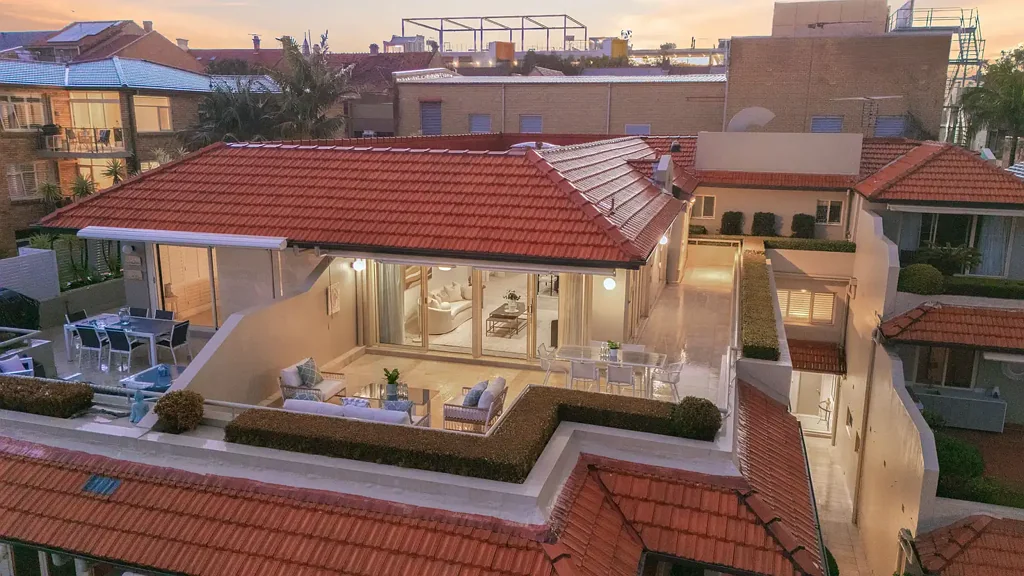 Mosman 3Phòng ngủ Panoramic Top Floor Apartment With 341SQM House Like Proportions