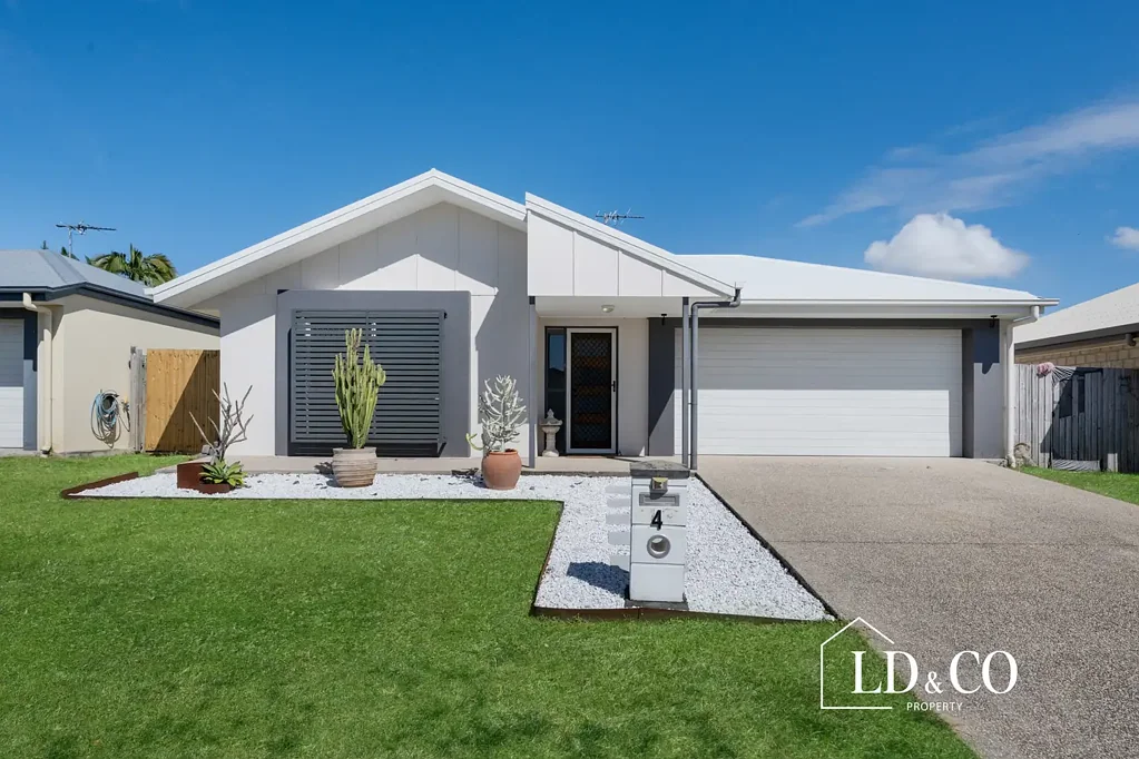 Bucasia 4 Bedroom Relaxed Bucasia Living, Expansive Entertaining and Poolside Appeal