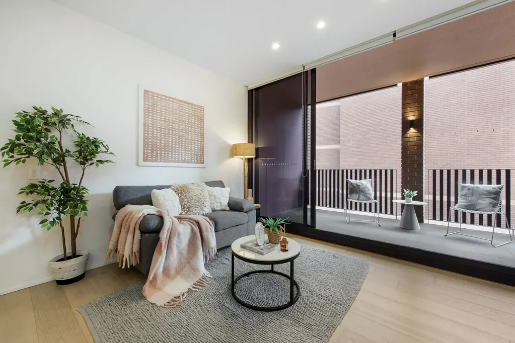 Dulwich Hill 1 Bedroom A cleverly crafted living space by Smart Design Studio