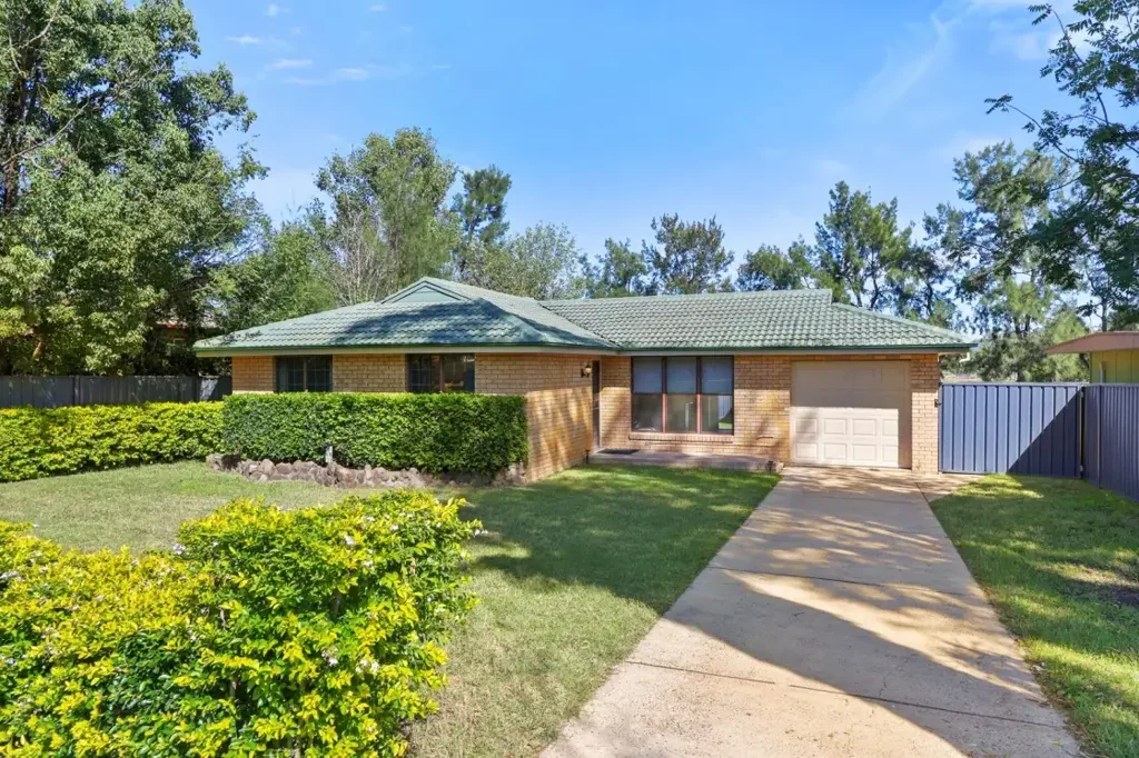 13 Kelly Street, Scone, NSW 2337