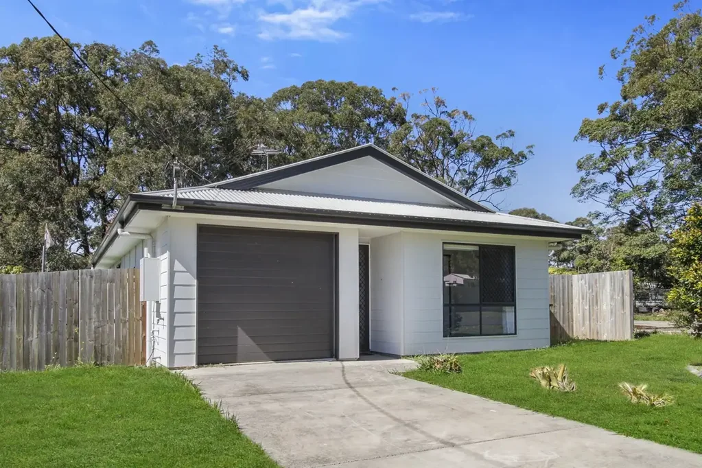 Russell Island 3房 现代岛屿机遇 Modern Island Opportunity