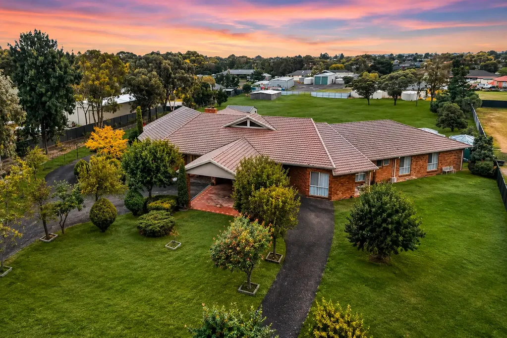 Hoppers Crossing 7 Bedroom One of the Most Prestigious Pockets Hoppers Crossing!!!