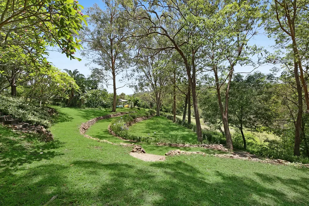 77 Bonogin Road, Mudgeeraba, QLD 4213