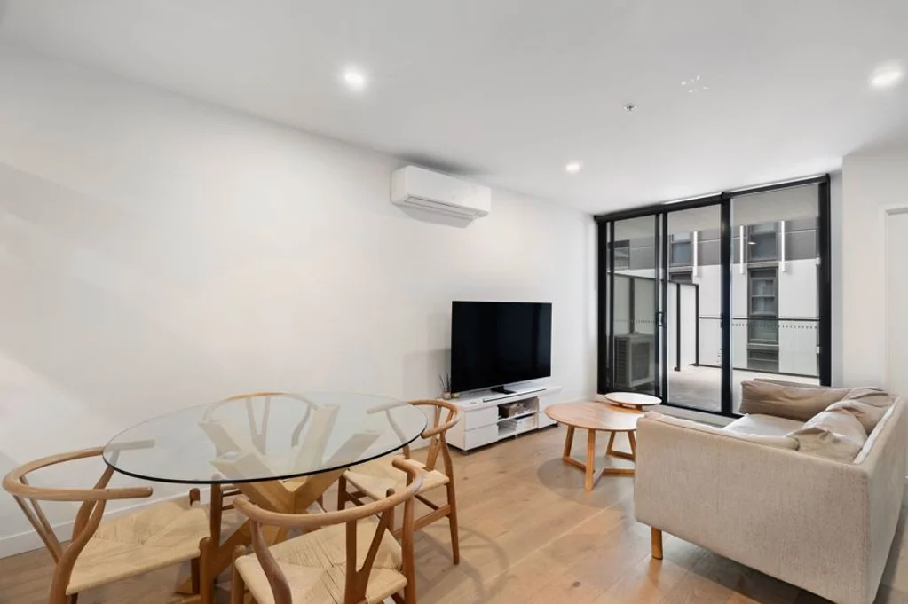 Brunswick West 2Habitaciones Sleek, Modern Apartment with Great Balcony!
