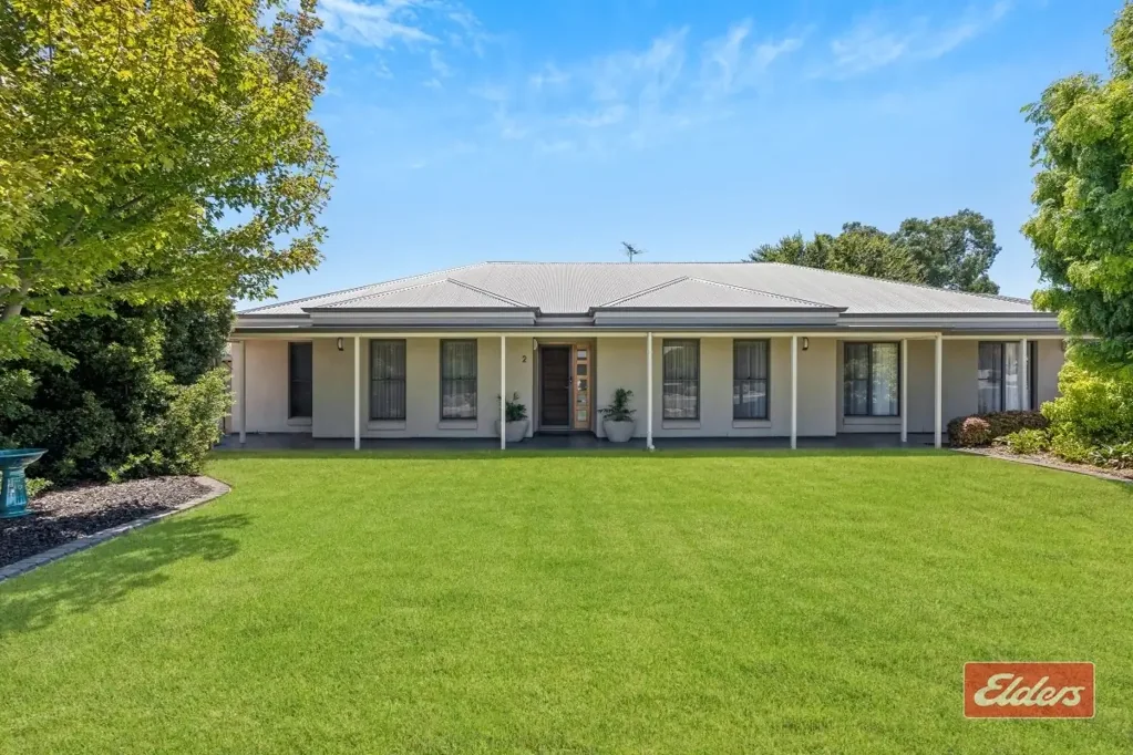 Williamstown 4Moenga UNDER CONTRACT BY ELYSA  HUNTER