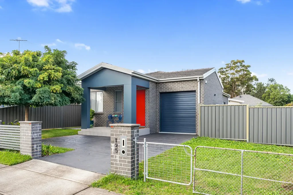 Smithfield 2 Bedroom Luxury, Space & Street-Facing Granny Flat Potential - Don't Miss This One!
