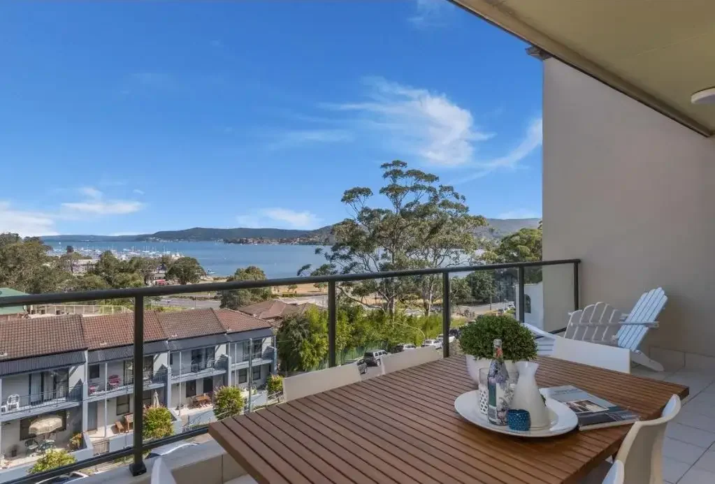 Stylish Apartment & Awesome Views!!