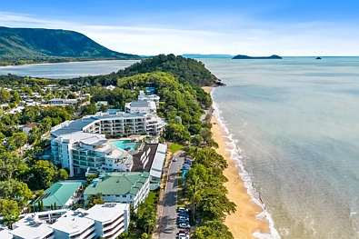 Trinity Beach 2ਬੈੱਡਰੂਮ Elevated coastal luxury with captivating Coral Sea views