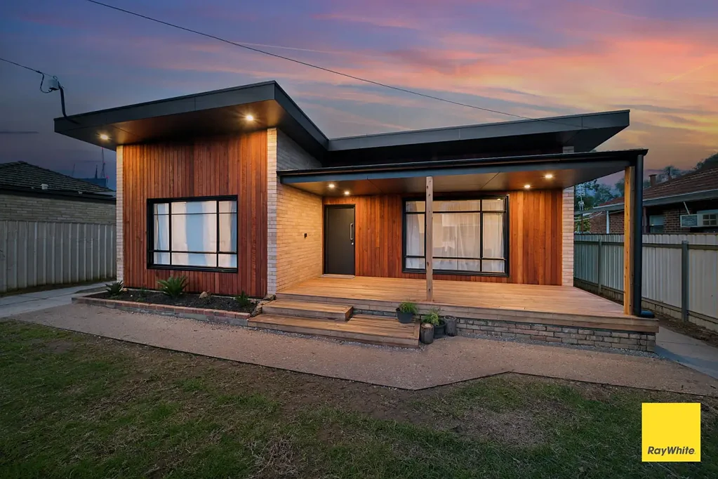 Kangaroo Flat 3Zimmer Unique & Renovated Living in a Convenient Kangaroo Flat Location