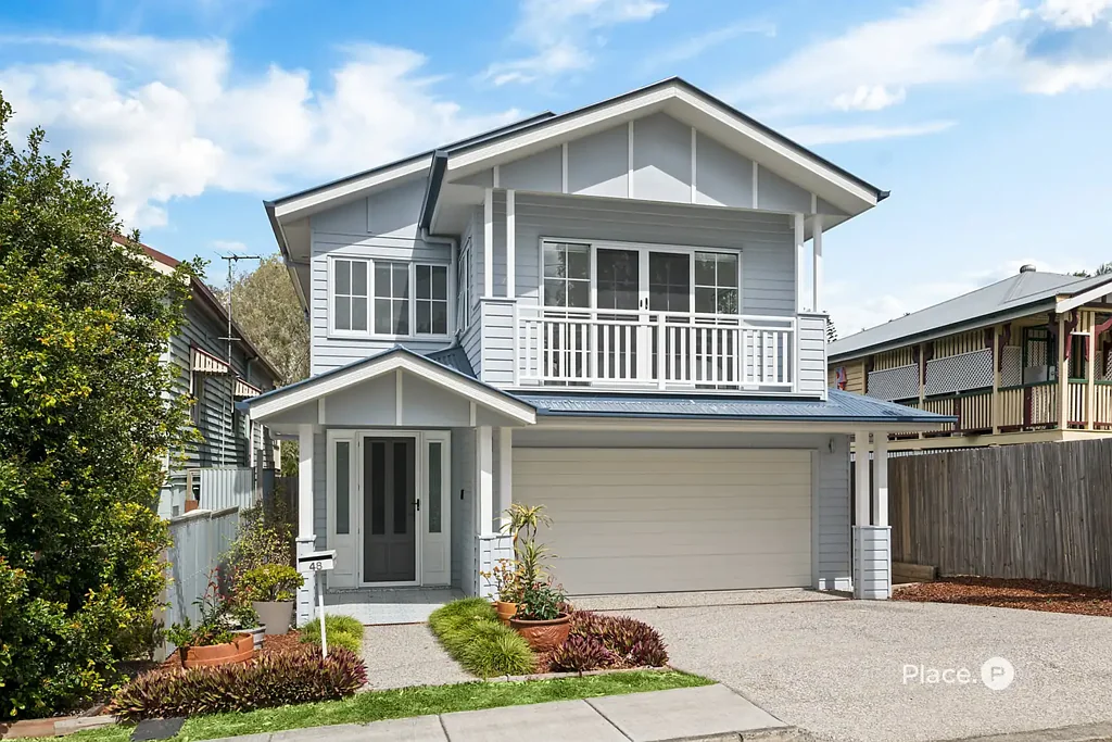 Fairfield 4 Bedroom Modern Family Home with Panoramic Parkland Serenity
