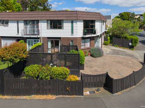 Saint Heliers 3房  Affordable Beach Lifestyle Awaits!