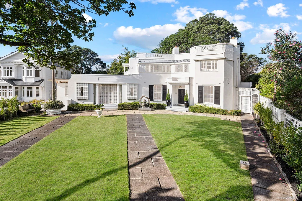 Epsom 5Habitaciones Historic Elegance, Iconic Prestige
