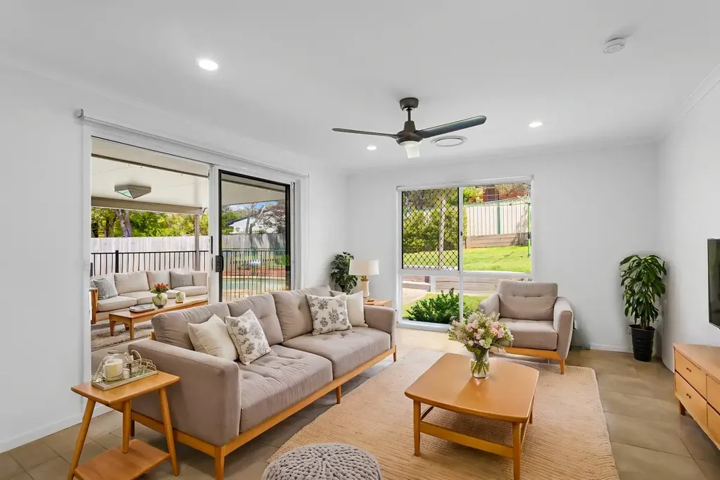 Spacious Family Home with Pool in the Heart of Robina