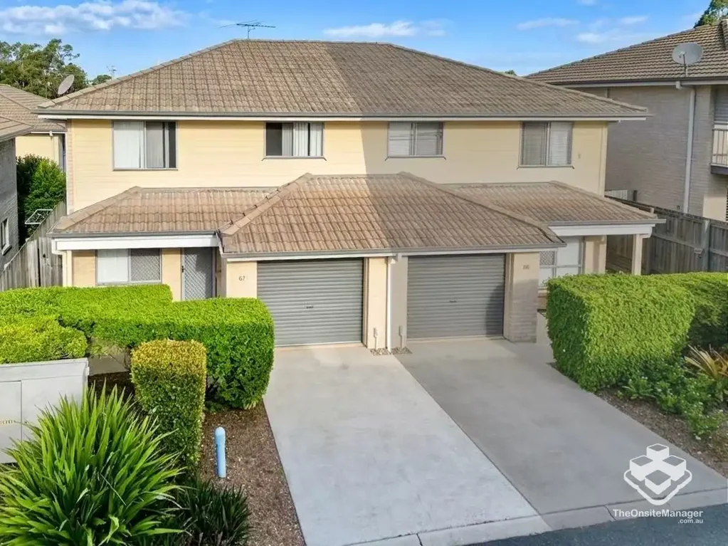 Murrumba Downs 3침실 Modern Three-Bedroom Townhouse in a Convenient Murrumba Downs Location