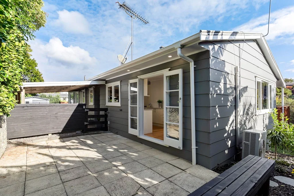 9 Hellyers Street, Birkdale, North Shore City, Auckland