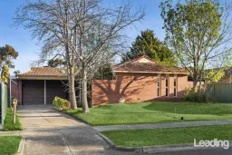 27 Dobell Avenue, Sunbury