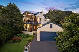 18 Blue Bell Drive, Wamberal