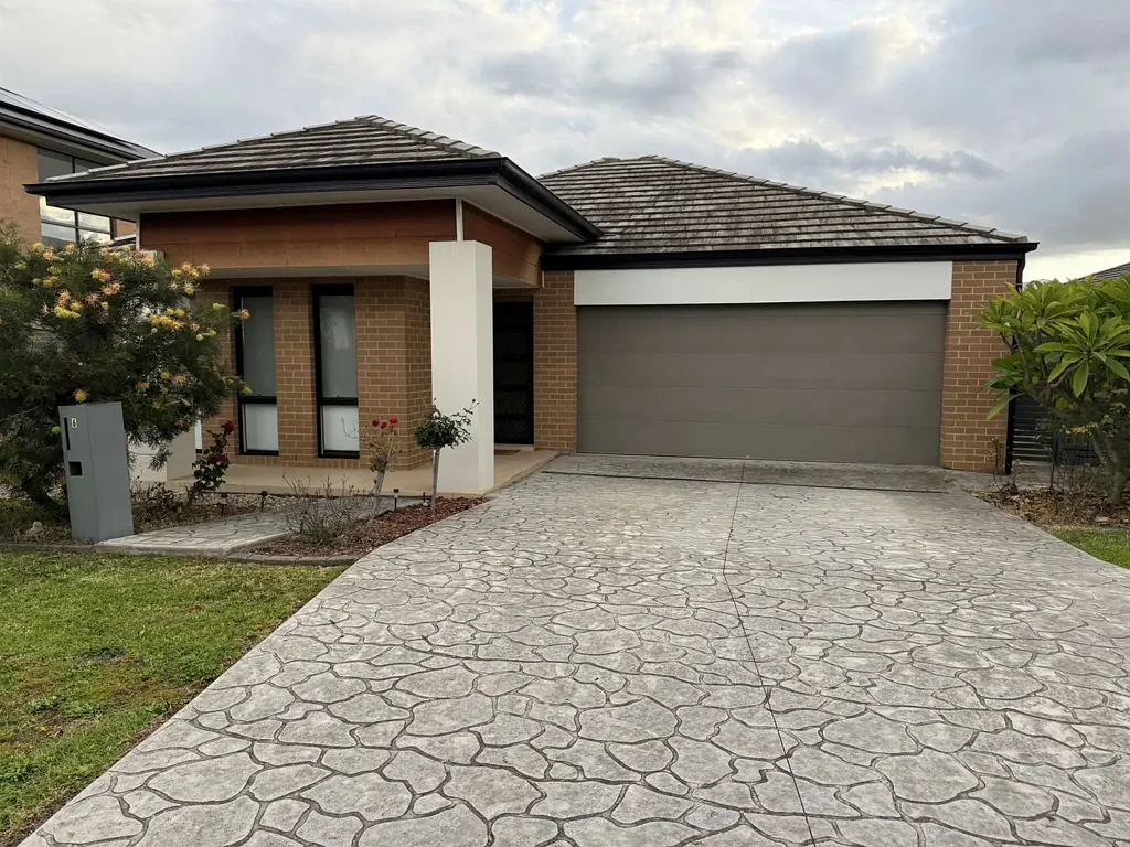 Modern Family Home in Popular Cobbitty Location