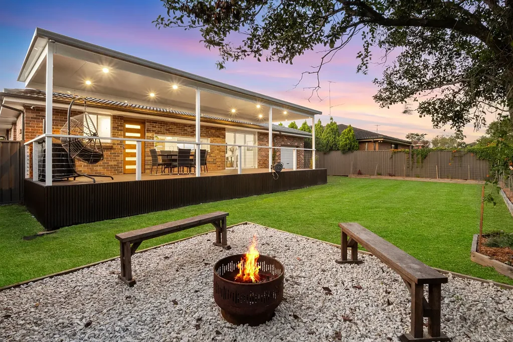 South Windsor 3部屋 Renovated to Perfection - Simply Move In & Enjoy