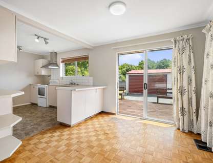 27 Denniston Crescent, Redwood, Christchurch, Canterbury, 3房, 1浴, 独立屋