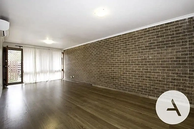 ਰਹਿਣ ਵਾਲਾ ਕਮਰਾ - 5 Mcelhone Court, Belconnen, ACT 2617