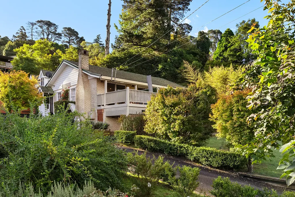 13 Frederick Place, Kurrajong Heights, NSW 2758