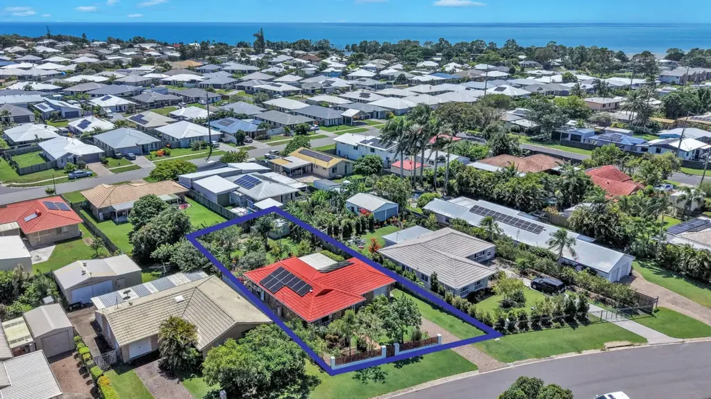 9 St Andrews Drive, Pialba, QLD 4655