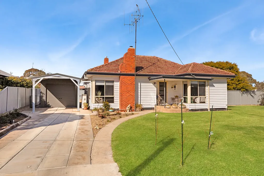 Cohuna 3房  Modern Comfort with Investment Appeal