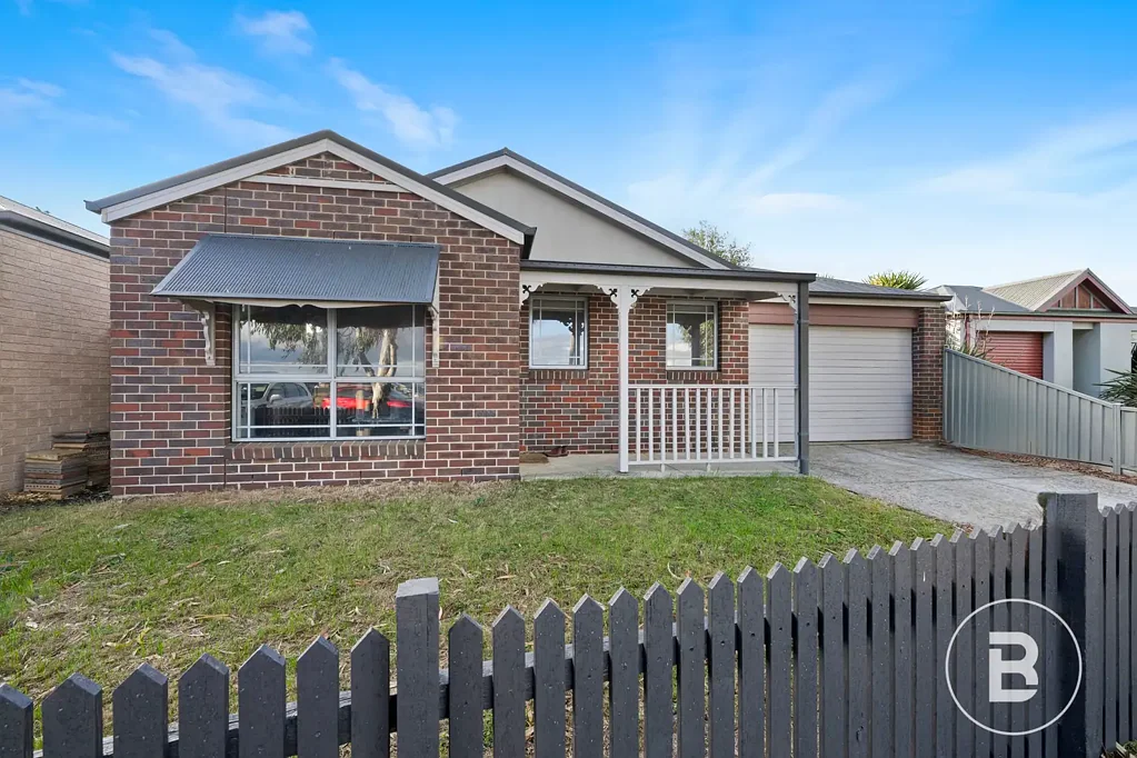 Sebastopol 3Zimmer IDEAL FIRST HOME OR INVESTMENT OPPORTUNITY IN PRIME LOCATION.