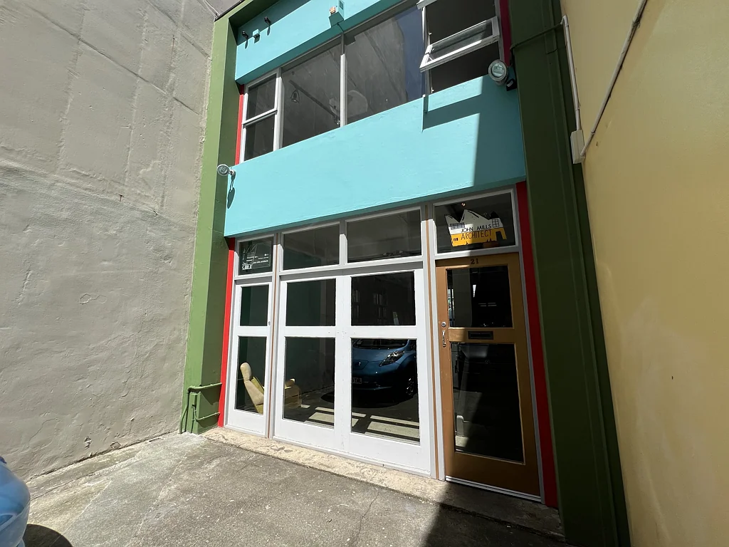 Te Aro Ideal for creative or boutique businesses