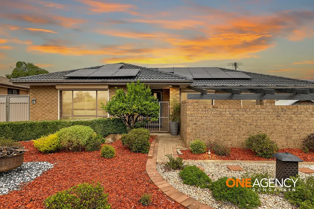 Isabella Plains 3Zimmer Peaceful living in a beautifully presented family home