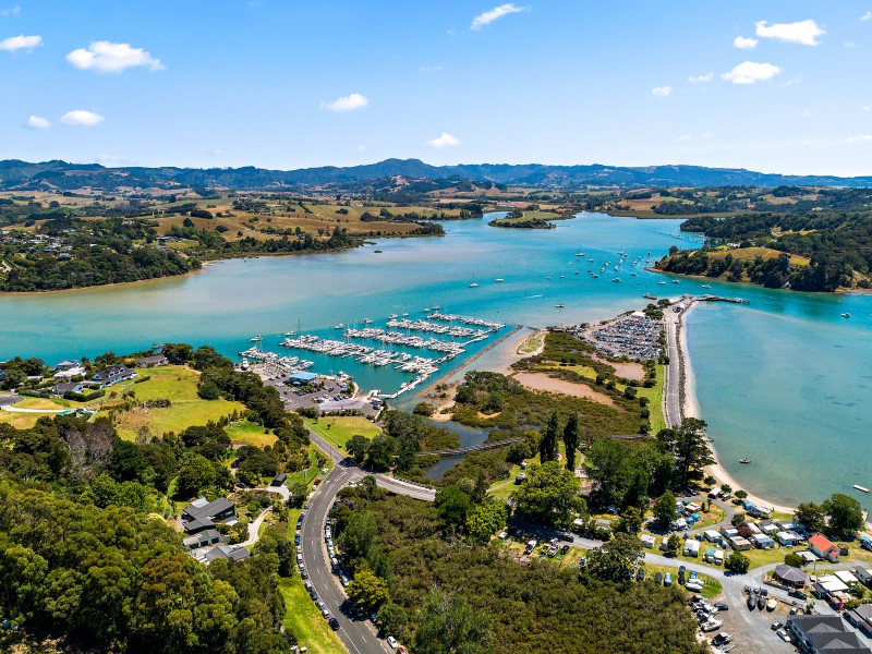 24 Brick Bay Drive, Sandspit, Auckland - Rodney, 5 rūma, 3 rūma horoi