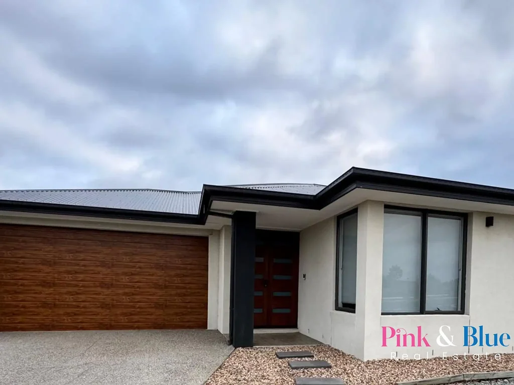 The stunning and Beautiful 5 Bedroom Family Home for Rent!
