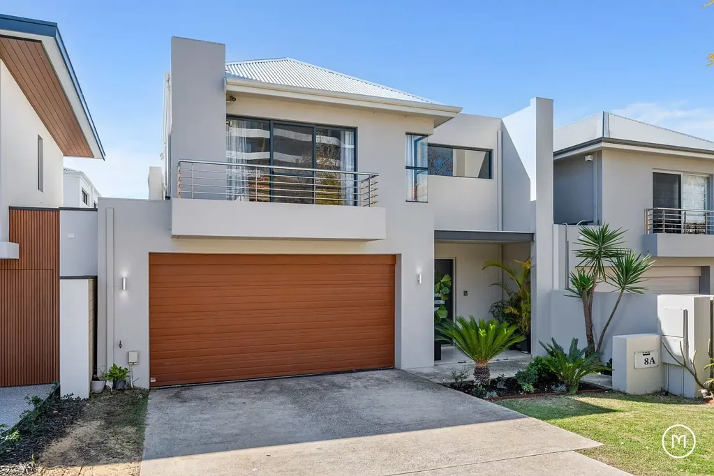 8A Tweeddale Road, Applecross, WA 6153