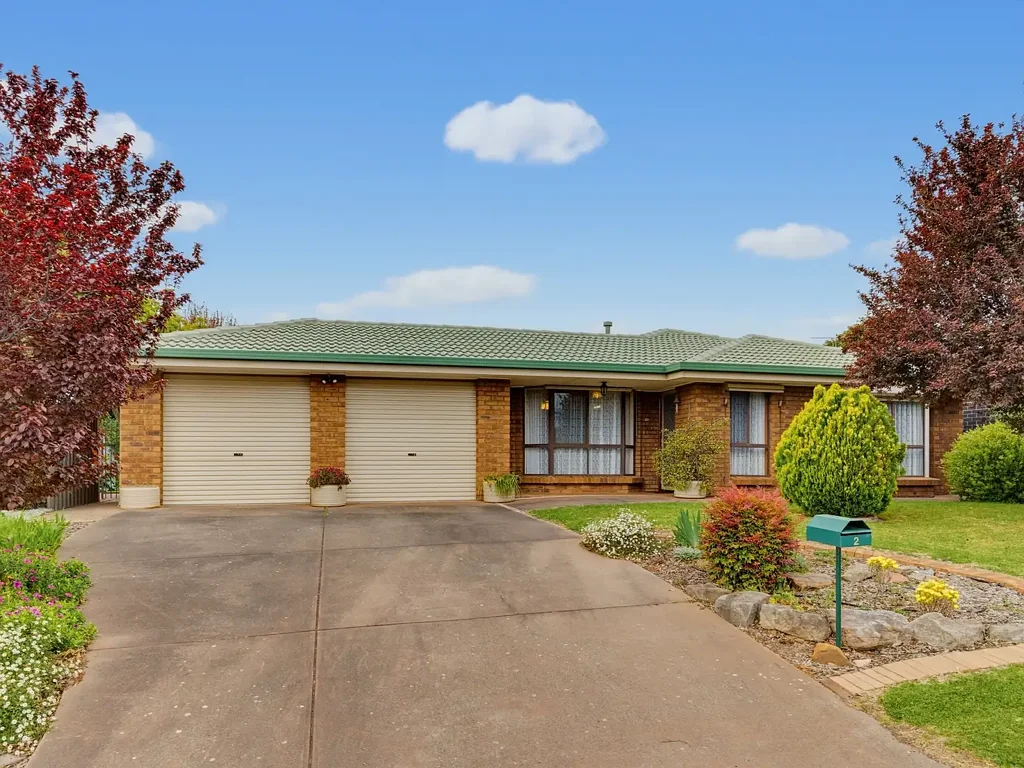 Woodcroft 4ਬੈੱਡਰੂਮ Spacious Family Living On A Generous Corner Allotment