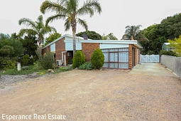 21 Burton Road, Castletown