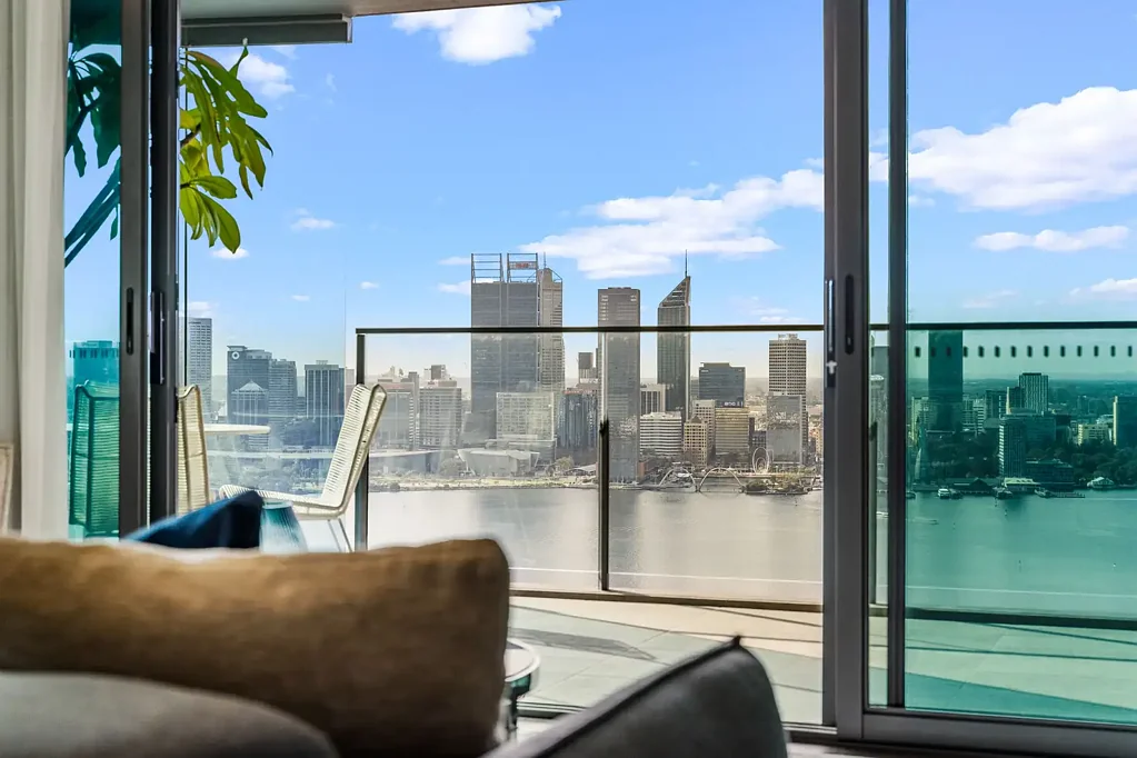 South Perth 3ਬੈੱਡਰੂਮ Elevate Your Everyday - 33rd Floor Skyhome Sub-Penthouse