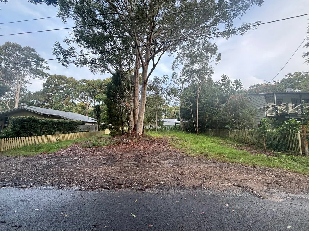 8 Ore Street, Macleay Island, QLD 4184