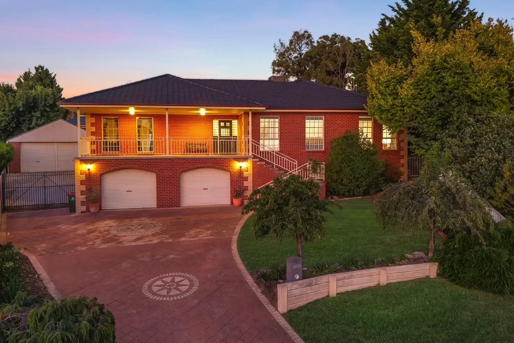 5 Sunrise Court, Strathdale, VIC 3550