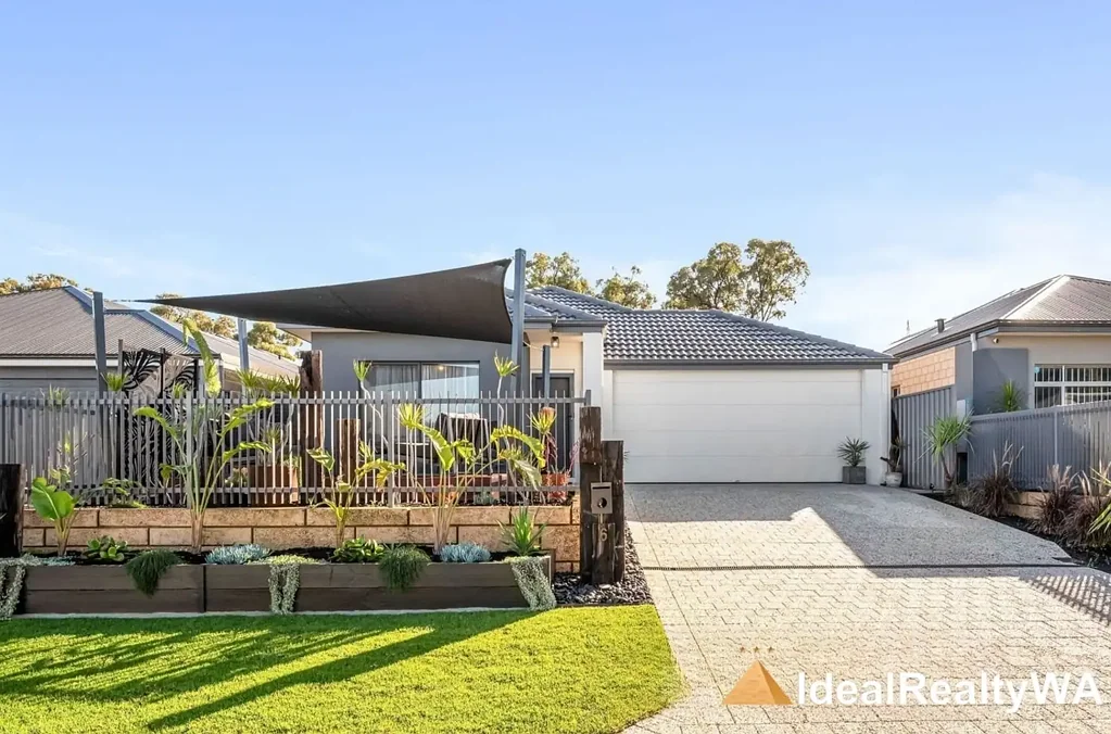 Spacious Family Home in the Heart of Beeliar