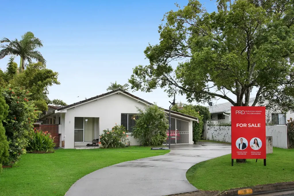 Miami 3ห้องนอน Three-Bedroom Duplex with Lifestyle and Convenience at Your Doorstep