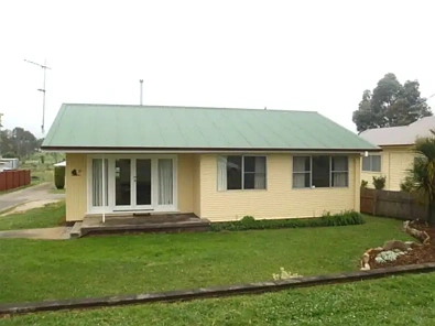 11 Grafton Road, Armidale, NSW 2350, 3 slaapkamers, 1 badkamers, House