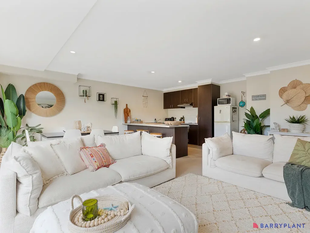 Cowes 2 Bedroom Try to find a better location!
