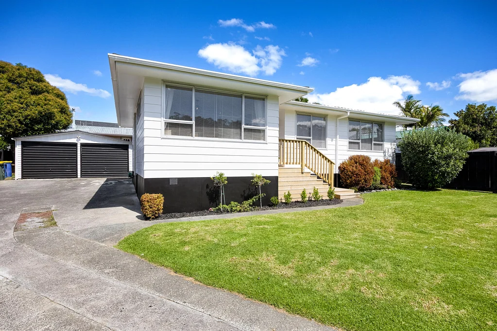 8 Camphora Place, Ranui, Waitakere City, Auckland