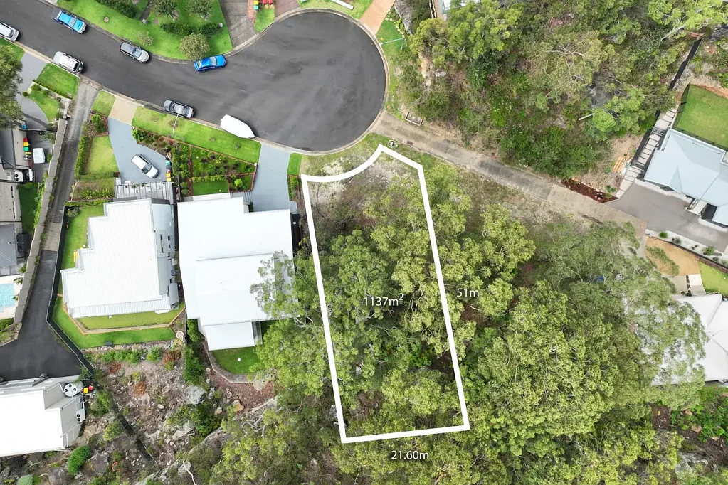 Berowra 1137平米优质地块 死胡同私密宁静 分区双重居住潜力 近Berowra站 学校餐饮配套全 Rare opportunity in a sought-after cul-de-sac