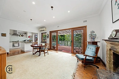Address Withheld, Pennant Hills, NSW 2120, 5 rūma, 2 rūma horoi, House