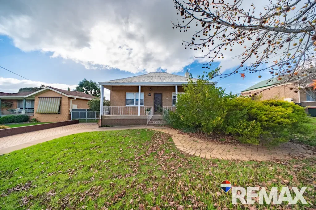 Junee 3Moenga Comfort, Character & Convenience